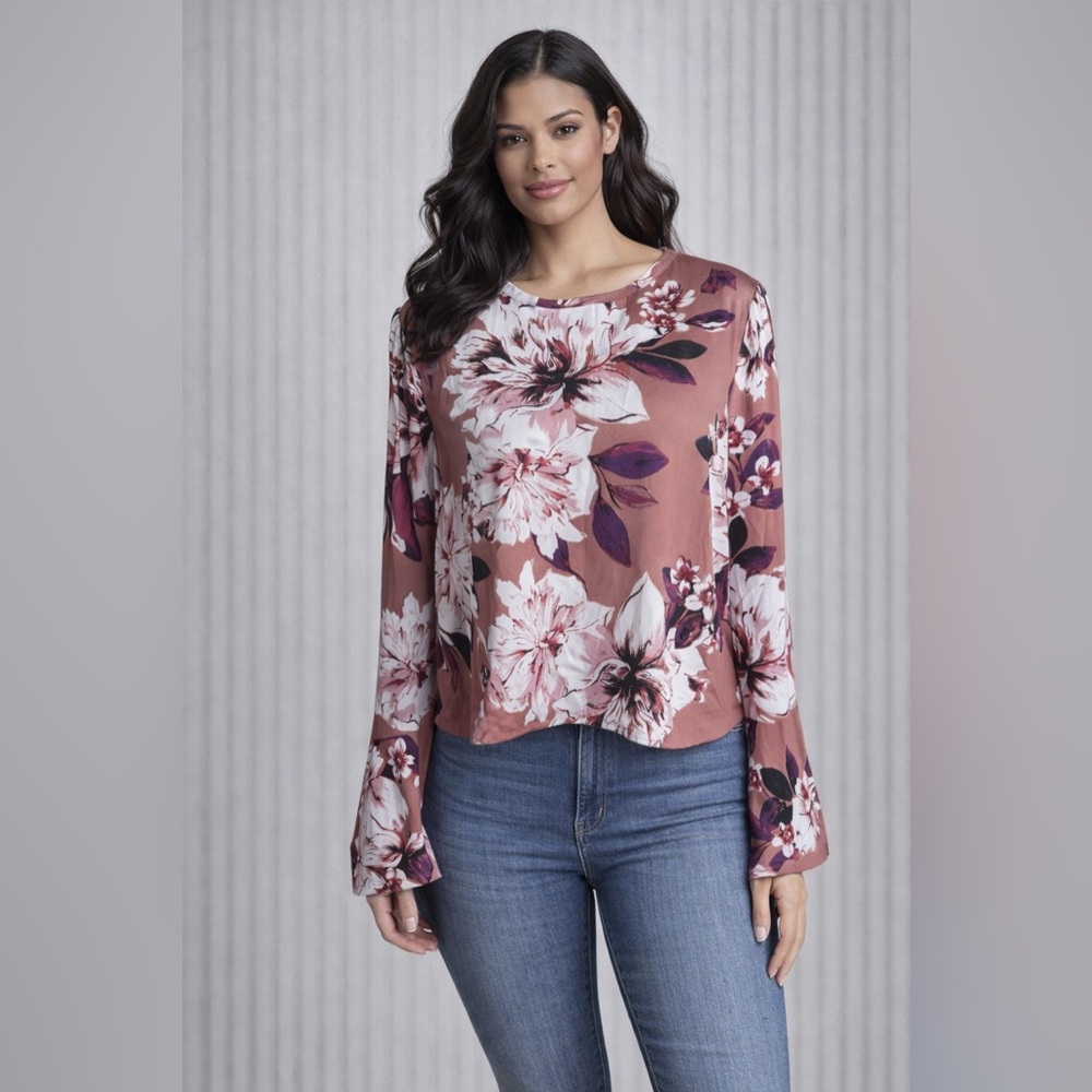 Charlotte Russe Mauve Floral Bell Sleeve Blouse w/ Back Keyhole Tie, Size M